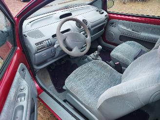 Renault Twingo 1.2 privilege picture 5
