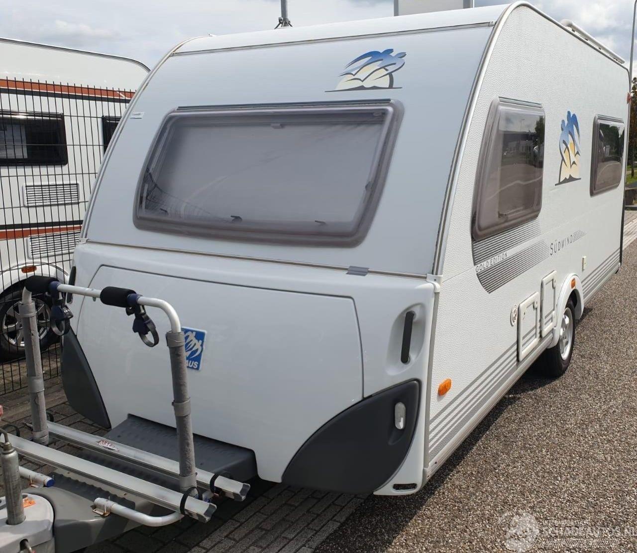 Knaus  420 QD Sudwind Gold Edition + Luifel