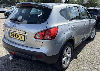 Nissan Qashqai 2.0i benzine 4 Wheel Drive + Apk Leder bekleding picture 2