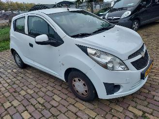 krockskadad bil auto Chevrolet Spark GERESERVEERD  1.0 4 cilinder LPG 5 deurs 2012/6