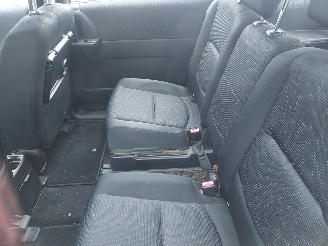 Mazda 5 GERESERVEERD  7 persoons + Apk picture 9