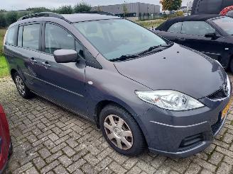 Schadeauto Mazda 5 7 persoons + Apk 2009/8
