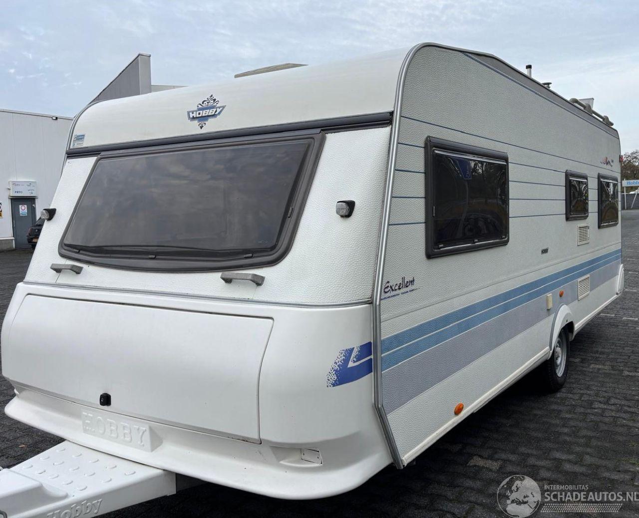 Hobby  Excellent 560 UFE + Voortent