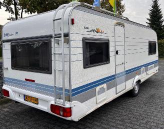 Hobby  Excellent 560 UFE + Voortent picture 2