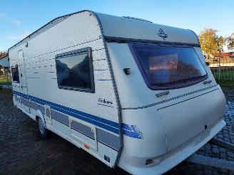 skadebil caravan Hobby  Excisive 560 UL  Enkele bedden 2002/9