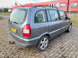 Opel Zafira 7 persoons + Automaat picture 3