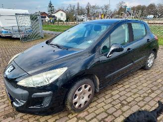 Peugeot 308 5 deurs 1.6i  600 euro VASTE PRIJS picture 2