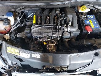 Peugeot 208 1.2i euro 5 nieuwe apk picture 12