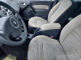 Renault Kangoo 1.6 Family  Expression + Apk picture 5