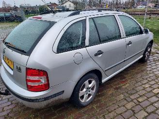 Skoda Fabia 1.4 station picture 3