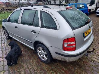 Skoda Fabia 1.4 station picture 4