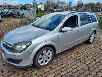 Voiture accidenté Opel Astra 1.6 + Apk 2007/2