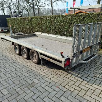Avarii remorci Hulco  Terrax 3 asser  3500 kilo 2017/5