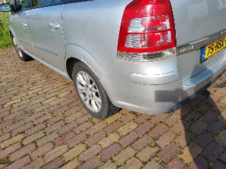 Opel Zafira 7 persoons + apk 1.8 Temtation picture 11