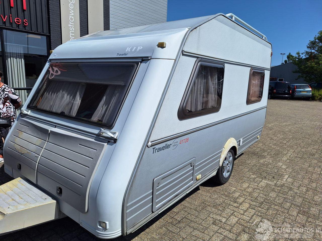 Kip  Traveller 41 TDb Voortent+Frans bed