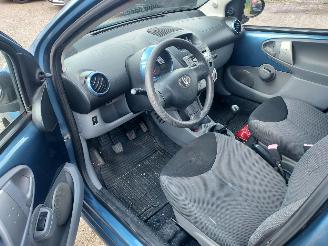 Toyota Aygo 5 deurs picture 6