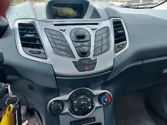 Ford Fiesta 1.3i Airco + Apk picture 7