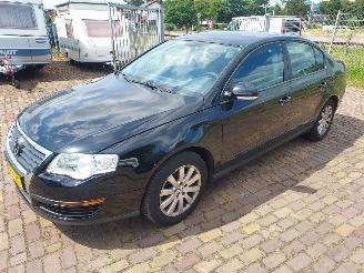 Volkswagen Passat 1.6 FSI Trendline Sedan 6 bak picture 2