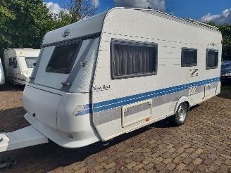 Hobby  495 UFE Mover en nieuwe voortent picture 2