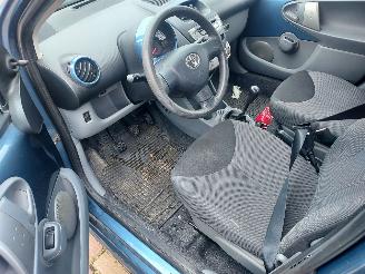 Toyota Aygo 5 deurs  850 euro minimum prijs picture 5