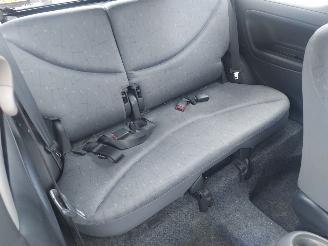 Toyota Yaris 1.0 4 cilinder picture 7