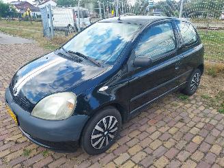Toyota Yaris 1.0 4 cilinder picture 2