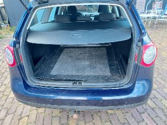 Volkswagen Passat 2.0 TDI Bleu Motion picture 6