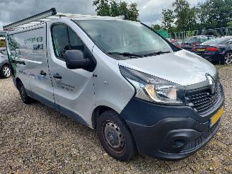 škoda dodávky Renault Trafic GERESERVEERD  1.6 dCI L2 H1 Airco 2016/6