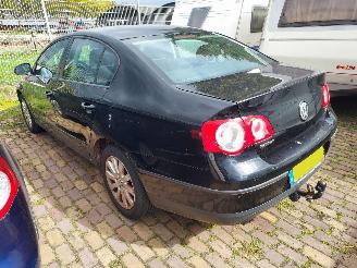 Volkswagen Passat Sedan 1.6 benzine picture 4