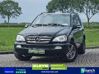 Käytettyjen commercial vehicles Mercedes M-klasse 270 CDI 2004/6