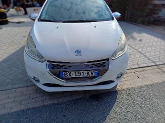 Peugeot 208 1.4 HDI picture 3