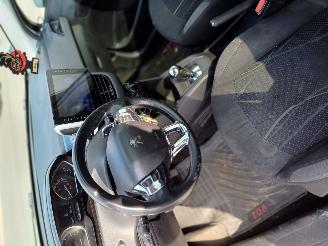 Peugeot 208 1.4 HDI picture 8