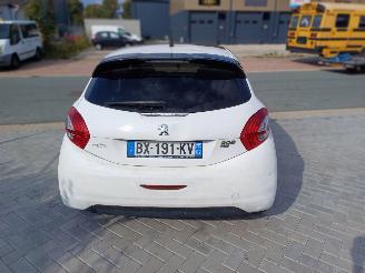 Peugeot 208 1.4 HDI picture 6