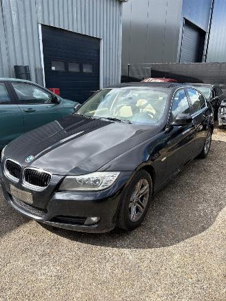 krockskadad bil auto BMW 3-serie n43b20a 318i 2009/9