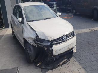 Volkswagen Polo 1.2 tsi lounge picture 2