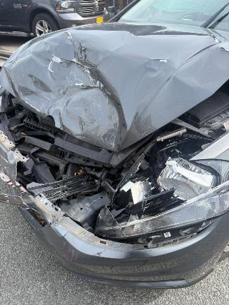 Volkswagen Golf 999CC AUTOMAAT picture 7