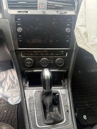 Volkswagen Golf 999CC AUTOMAAT picture 10