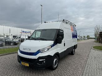 Vaurioauto  commercial vehicles Iveco Daily 35S16 2.3  114Kw  HI MATIC Euro6 2019/2