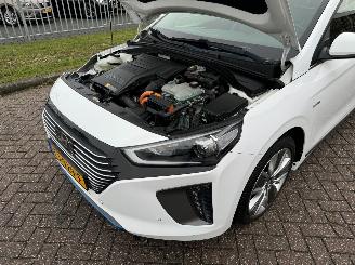 Hyundai Ioniq 1.6 Hybrid picture 12