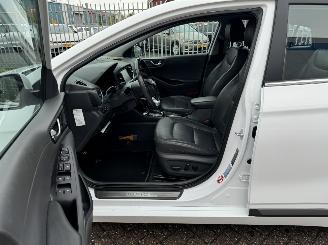 Hyundai Ioniq 1.6 Hybrid picture 15