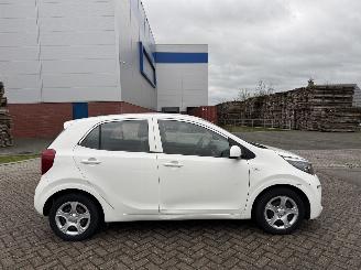 Kia Picanto 1.0  AIRCO Euro6 picture 5