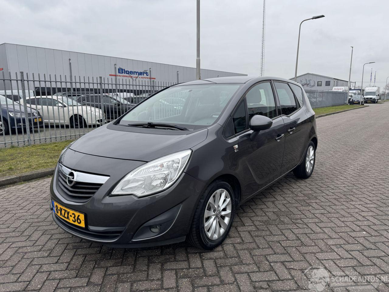 Opel Meriva 1.4 Cosmo 74kw