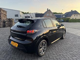 Peugeot e-208 EV Active Pack 50kWh  Clima - Navi picture 3