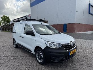 Renault Express 1.3 TCe 100  AIRCO Euro6 picture 4