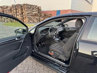 Volkswagen Golf 2.0 GTI picture 11