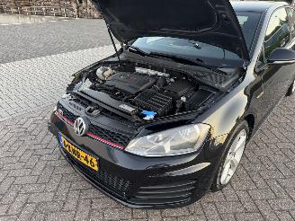 Volkswagen Golf 2.0 GTI picture 17
