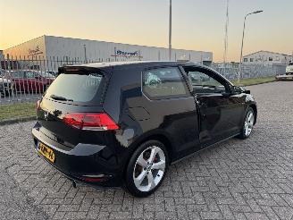 Volkswagen Golf 2.0 GTI picture 8