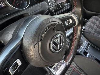 Volkswagen Golf 2.0 GTI picture 19