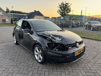 Volkswagen Golf 2.0 GTI picture 4