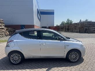 Lancia Ypsilon 0.9 TwinAir Silver 63Kw AIRCO picture 5